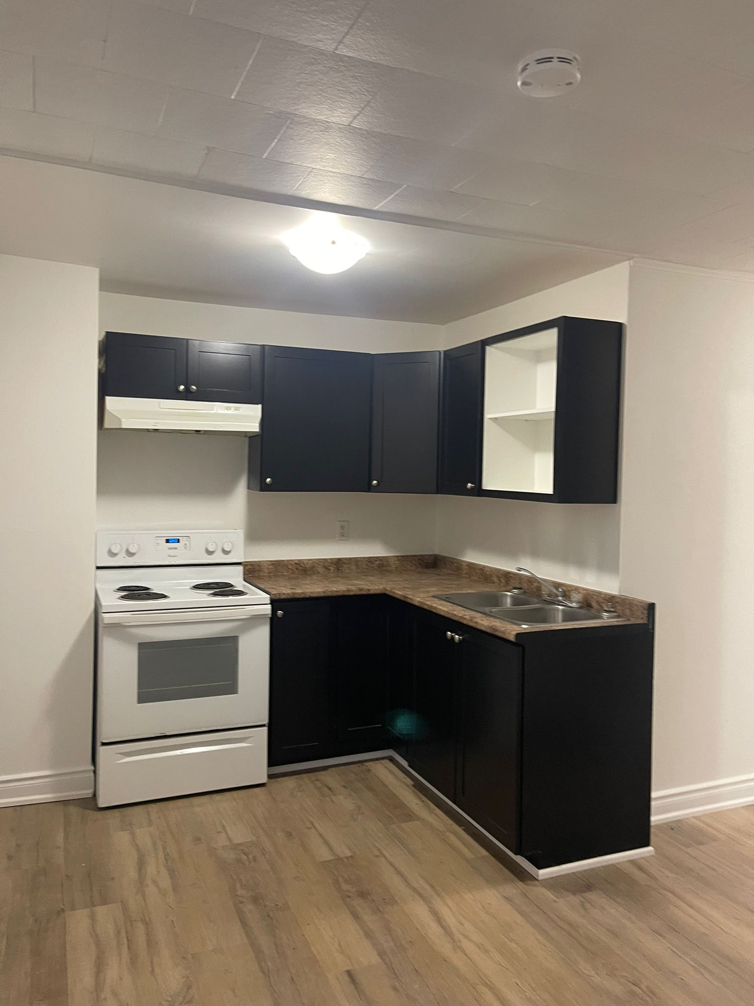 U6 - 2 Bed 1 Bath 19